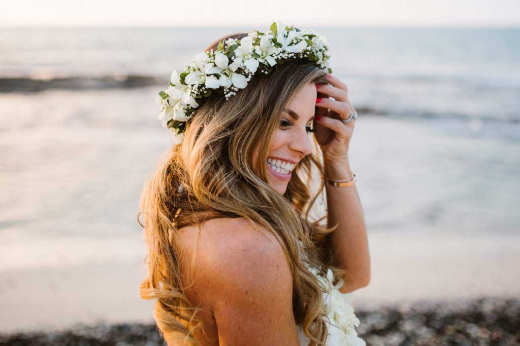 kukio beach wedding bride, hawaii bride, hawaii destination wedding photographer
