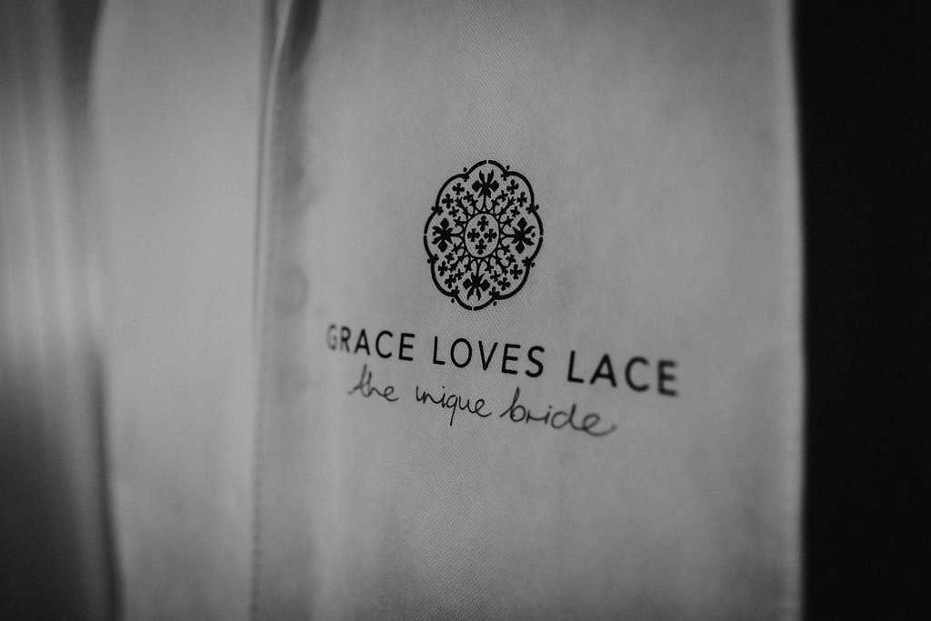 grace love lace, wedding dresss, hawaii wedding dress, wedding dress grace love lace