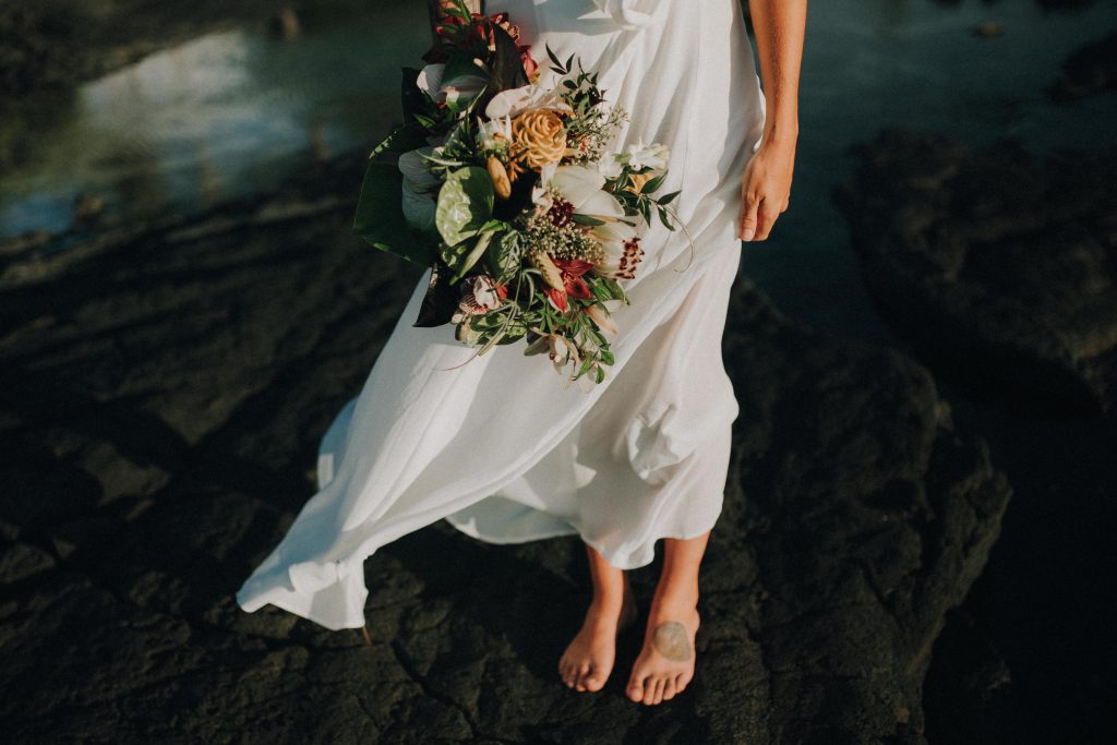 hawaii wedding, big island elopement, hawaii elopement, hawaii wedding, big island wedding, big island wedding ceremony, hawaii beac wedding, hawaii lei, bride flowers, lava wedding, barefoot wedding